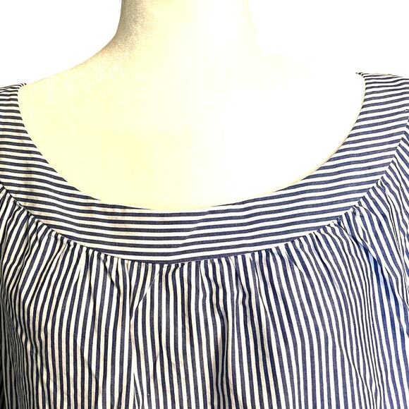 Vineyard‎ Vines Geo Prep Embroidered Open Neck Top Medium - Picture 3 of 10